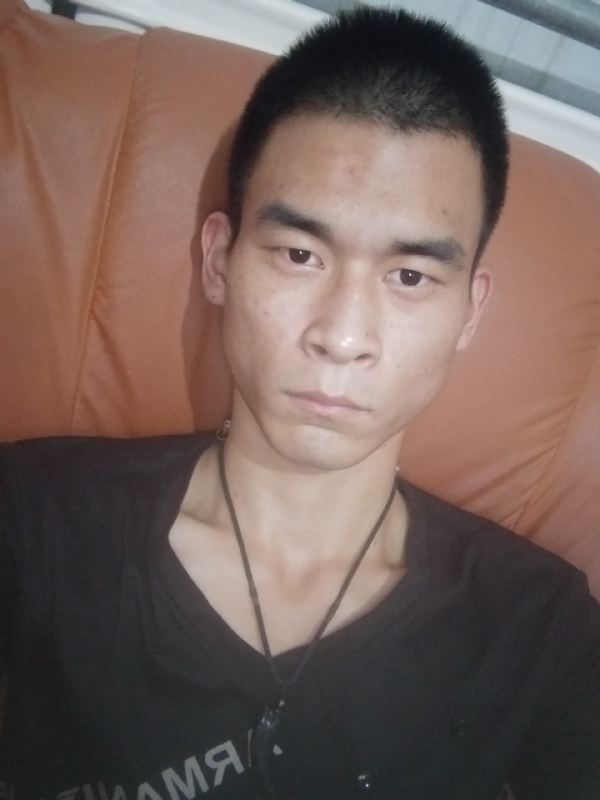 单身狗一枚的第三张照片--衡水认干亲服务网